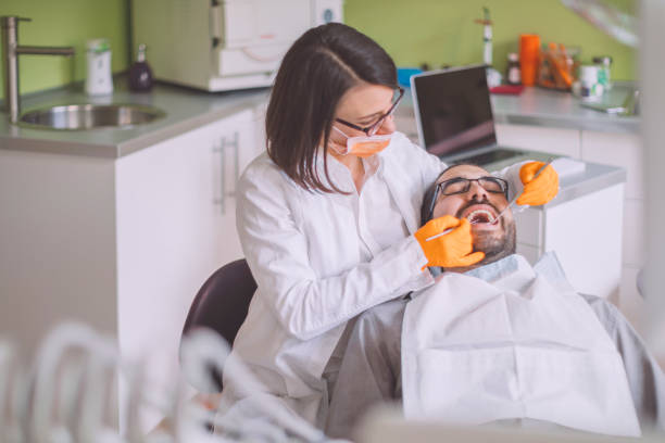 Best Emergency Gum Treatment in Hampshire, IL